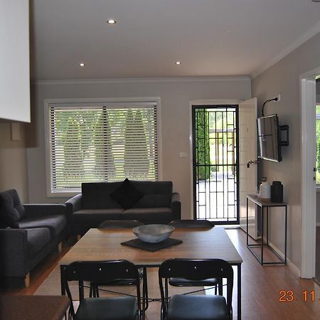 Grevillea Gardens Apartment 3ブライト エクステリア 写真